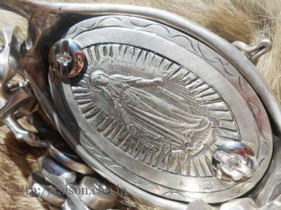 ���W�̓X�N�����[���߁A���_�C�̃}���A���������B